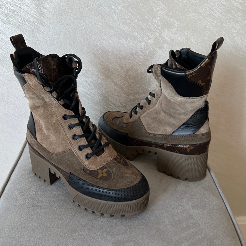 LOUIS VUITTON LAUREATE PLATFORM DESERT BOOT